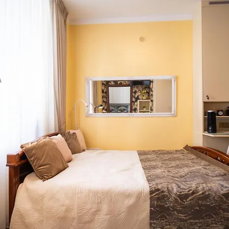 Golden 9 Elegant & Cozy Free Parking Apartmán Čenstochová
